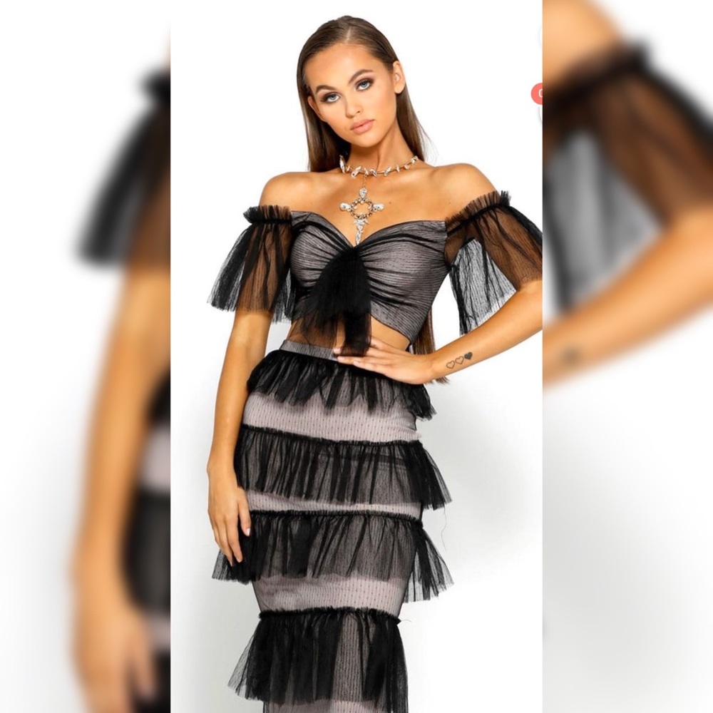 Two piece dress- black node color